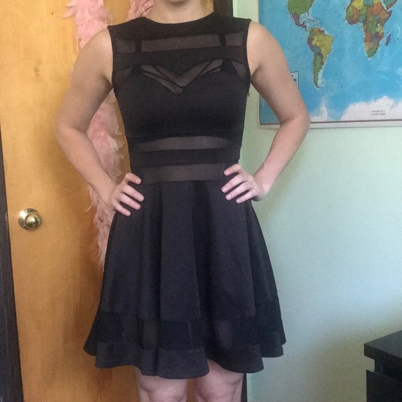 Black Dress - Picture 1 of 2